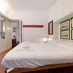 Sofia Apartment *